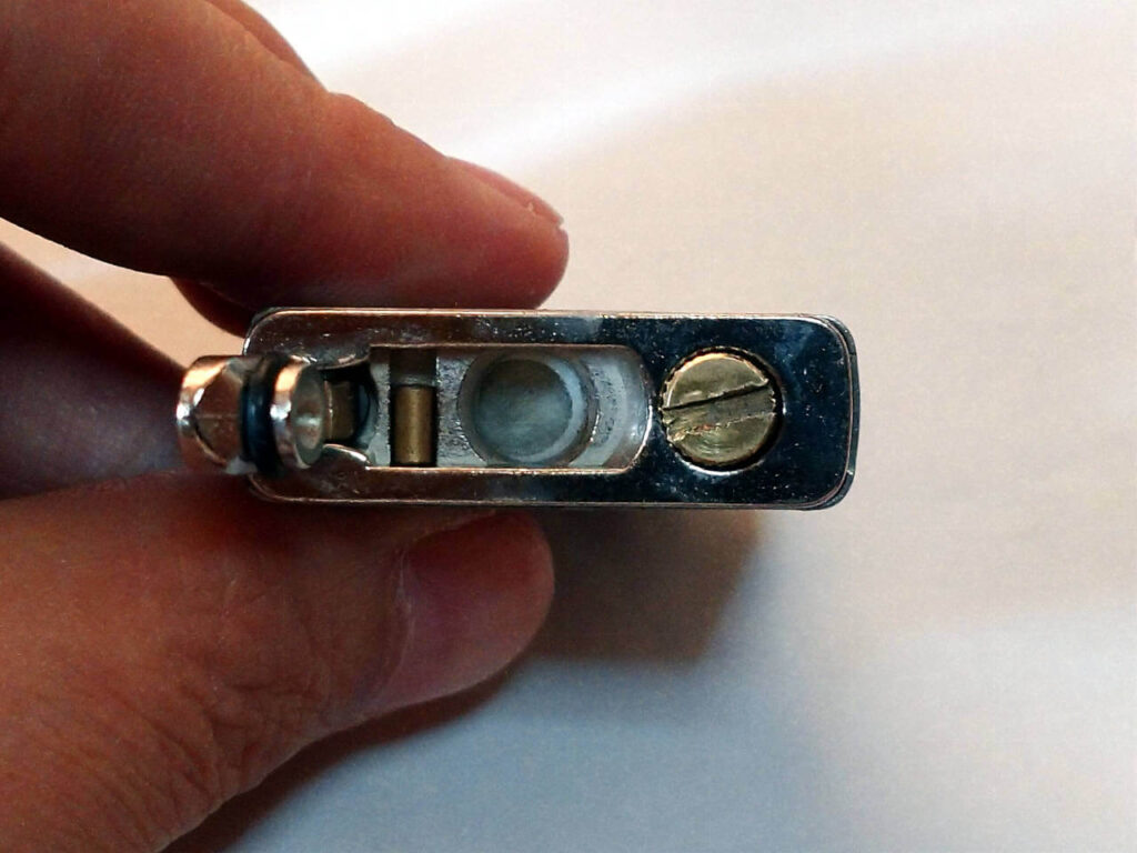 ジッポーオイル揮発防止メタルボトムガスケット